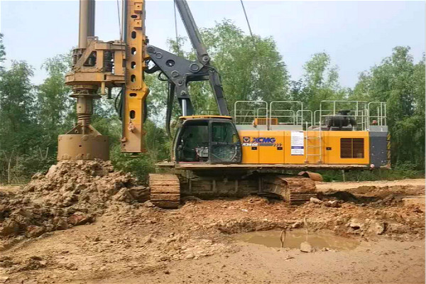 旋挖鉆機與沖擊鉆成孔工效對比.jpg